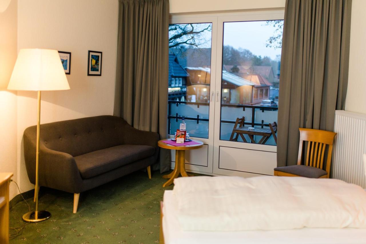 Akzent Hotel Zur Gruenen Eiche Bispingen Zewnętrze zdjęcie